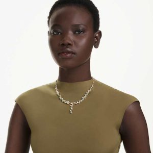 Constella Y necklace Mixed cuts, Green, Gold-tone plated