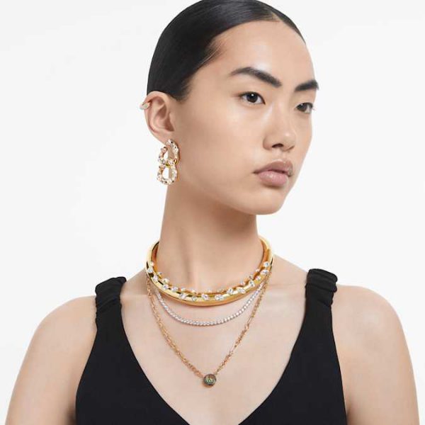 Dextera hoop earrings Small, White, Gold-tone plated - Image 7