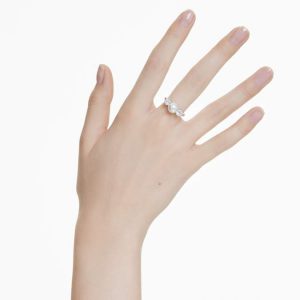 Matrix cocktail ring Crystal pearl, Round cut, White, Rhodium plated