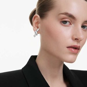 Matrix earrings Baguette cut, Knot, White, Rhodium plated