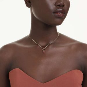 Mesmera pendant Mixed cuts, Red, Gold-tone plated