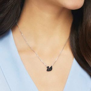 Swan pendant Swan, Small, Black, Rhodium plated
