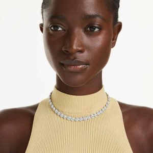 Una Angelic necklace Round cut, Medium, White, Rhodium plated